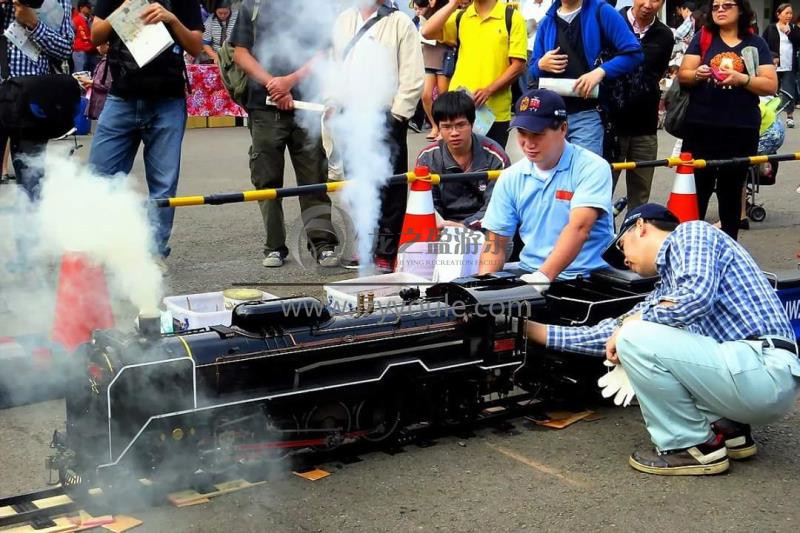 軌道小火車(chē)游樂(lè )設備